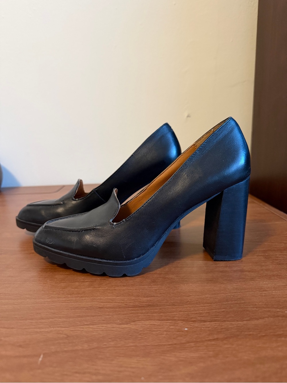 Adrienne Vittadini Black Leather Block Heel Loafers